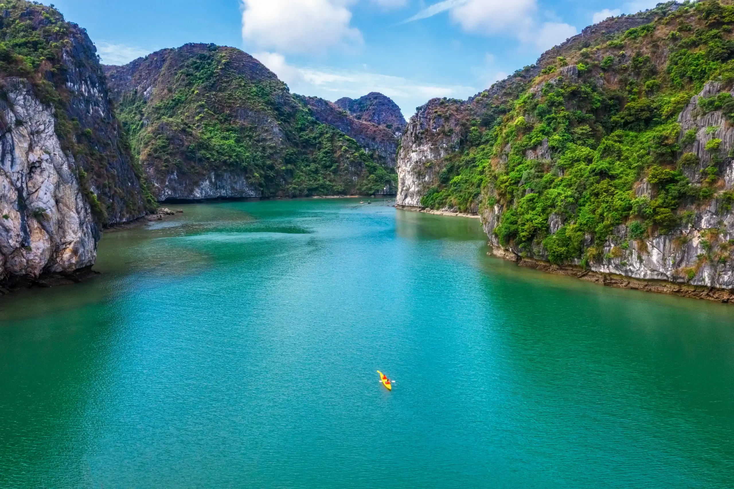 Kayaking-Torquise-Water