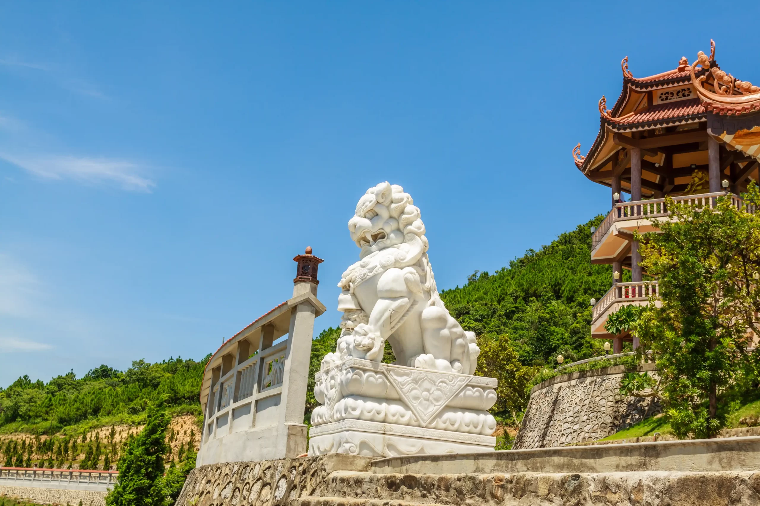 Ha-Long-Pagoda