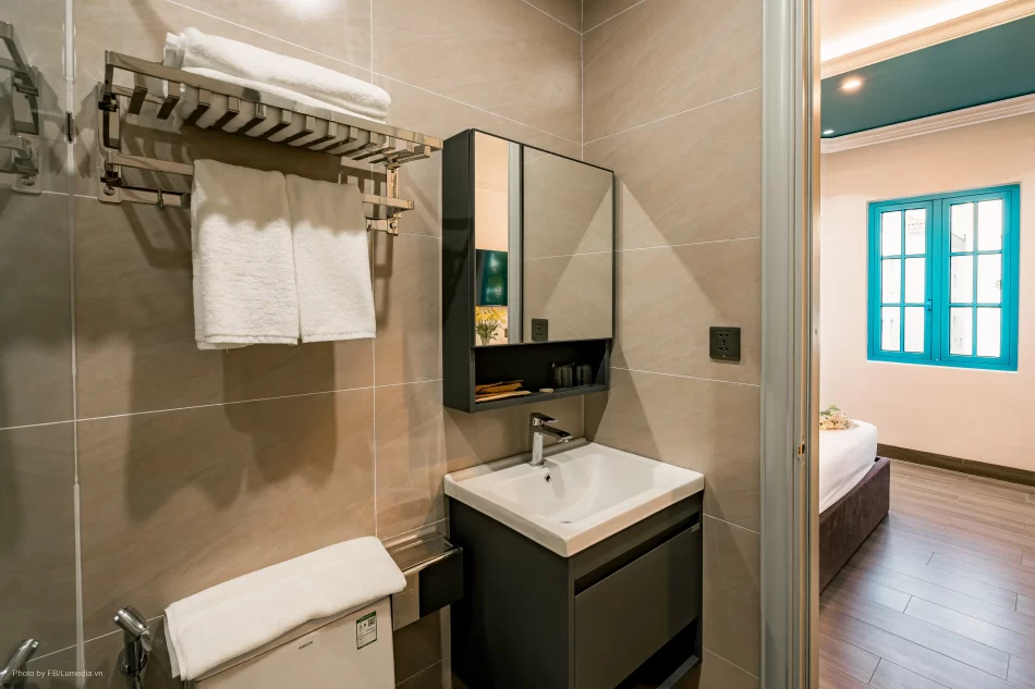 Executive King Room Bathroom